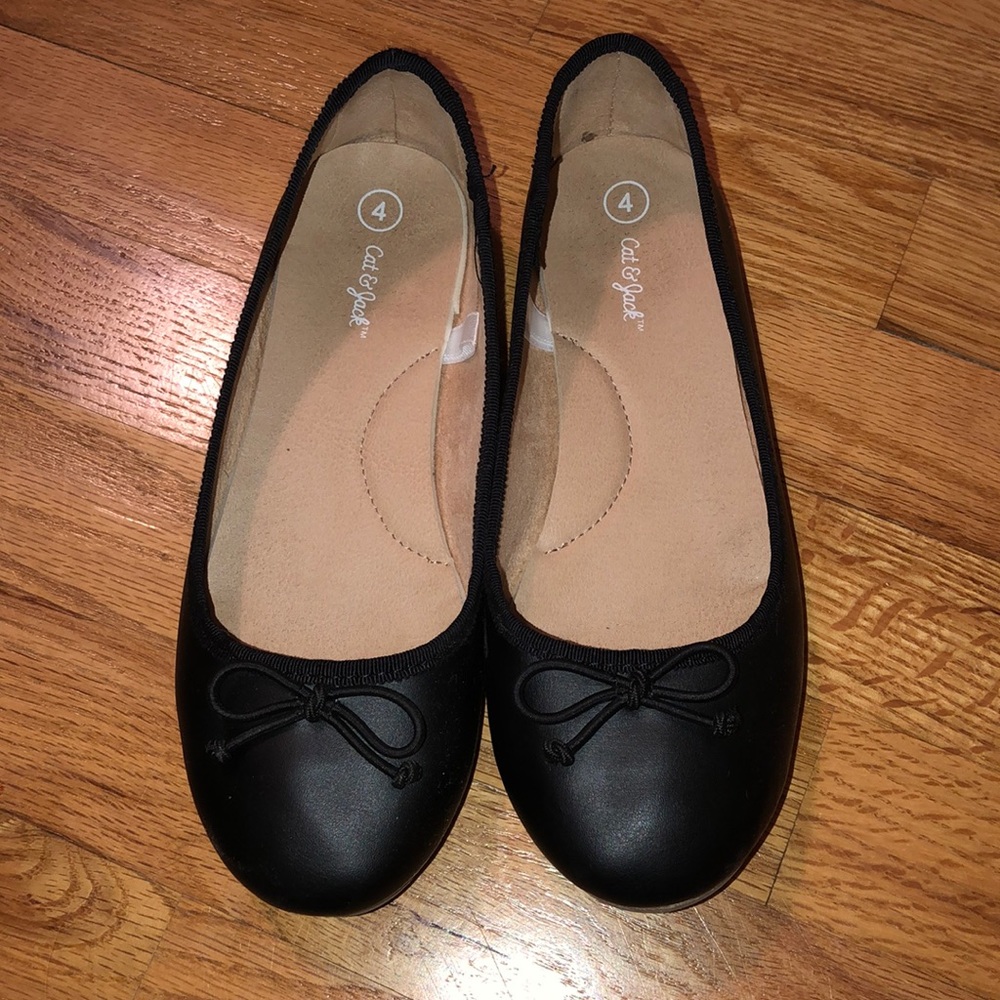 Girls shoes